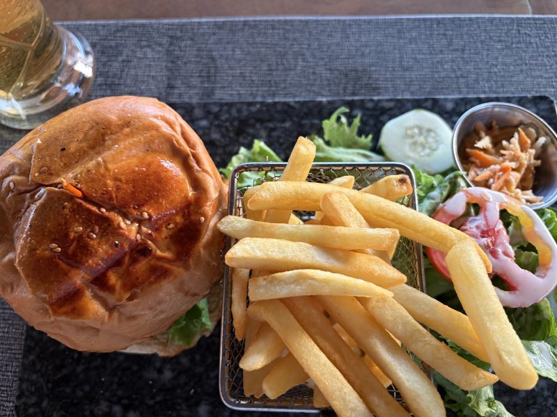 Sharky's（Almadies）国际混搭餐
