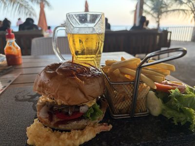Sharky's（Almadies）国际混搭餐